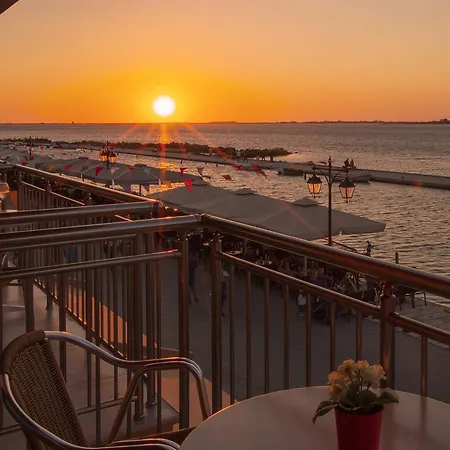 Excess Pansion בית הארחה