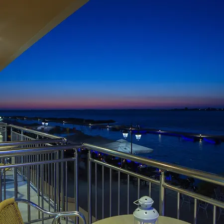 Excess Pansion בית הארחה